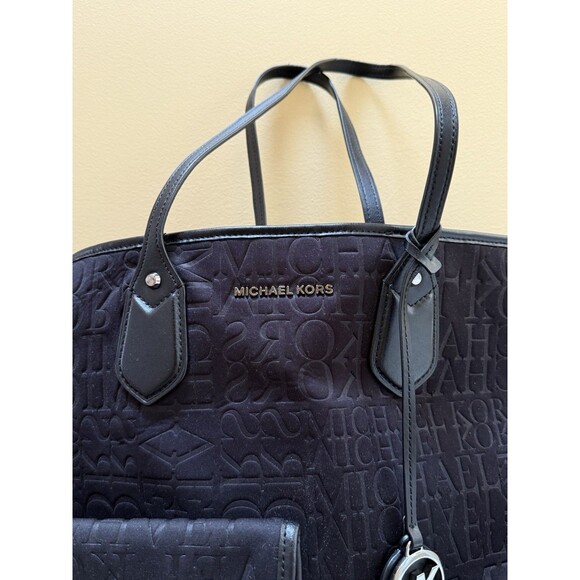 Michael Kors Eva Neoprene Large Tote Double Handle Travel Bag + Wallet Pouch - Picture 5 of 12